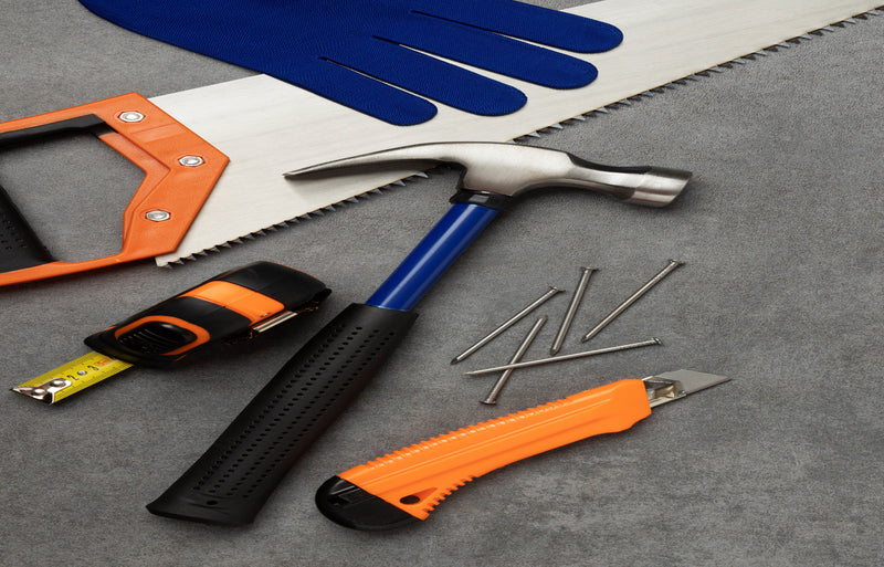 Outils spécialisés et équipements de chantier